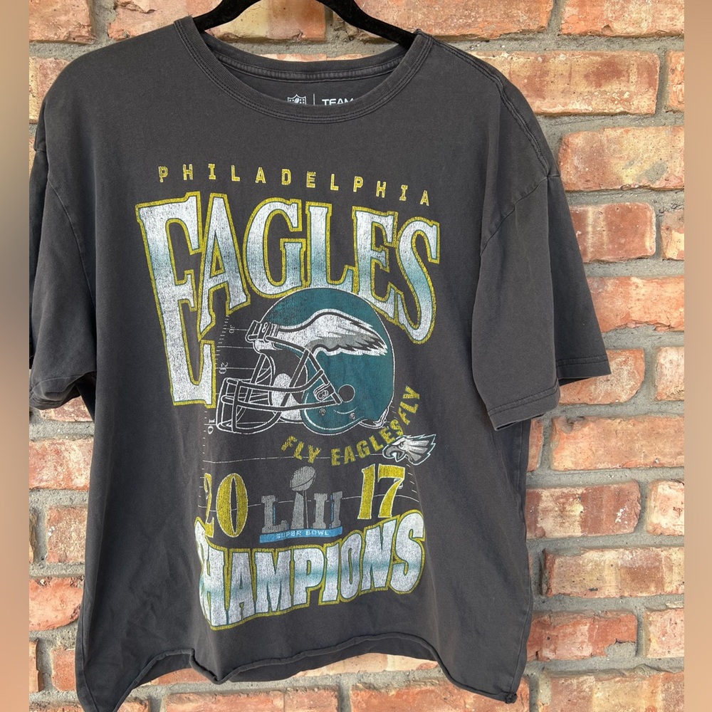 NFL Team Apparel Black T-Shirt 2017 size large